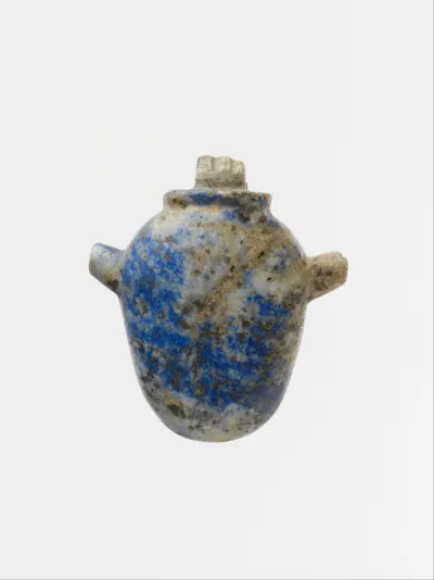 Heart amulet made of lapis lazuli