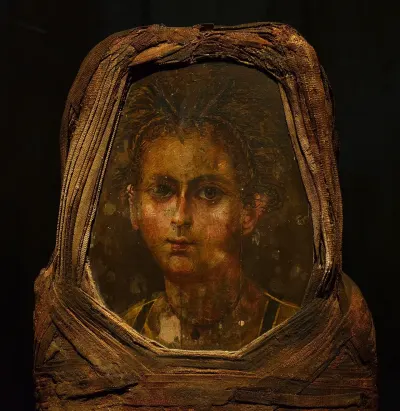 Mummy and mummy portrait of a 4–8 year old boy, who may have died from lung inflammation